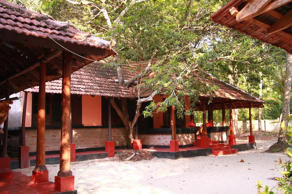 Arakkal Heritage Mararikulam Esterno foto