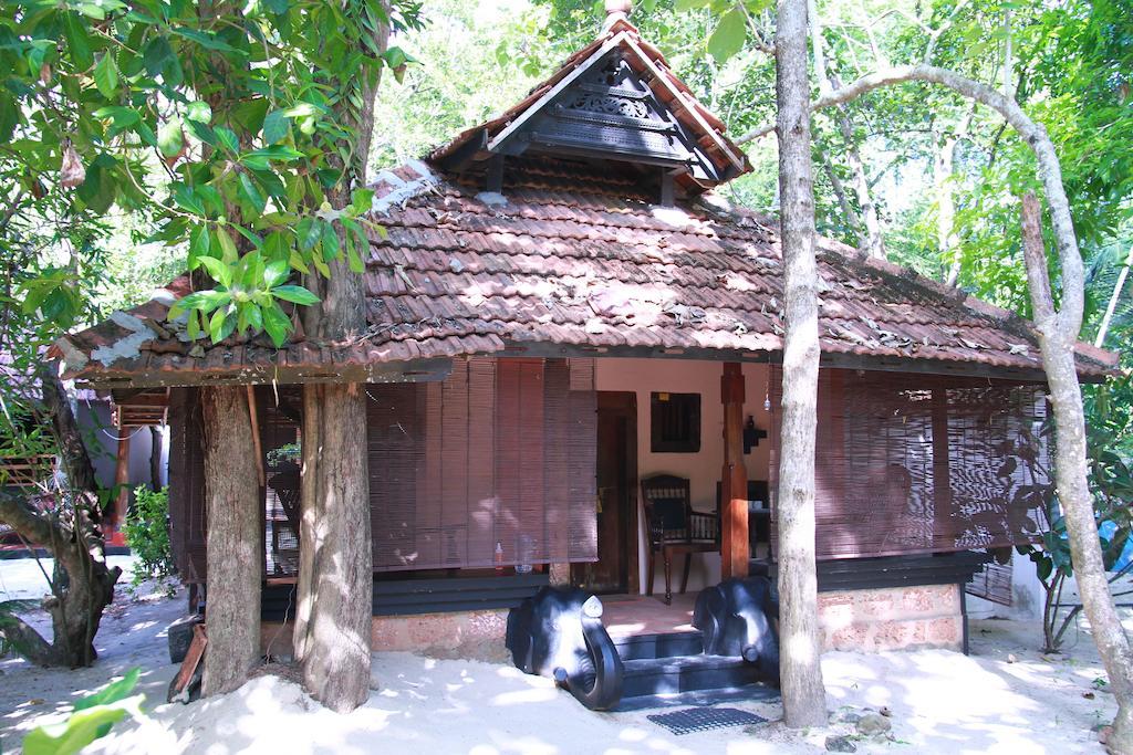 Arakkal Heritage Mararikulam Esterno foto