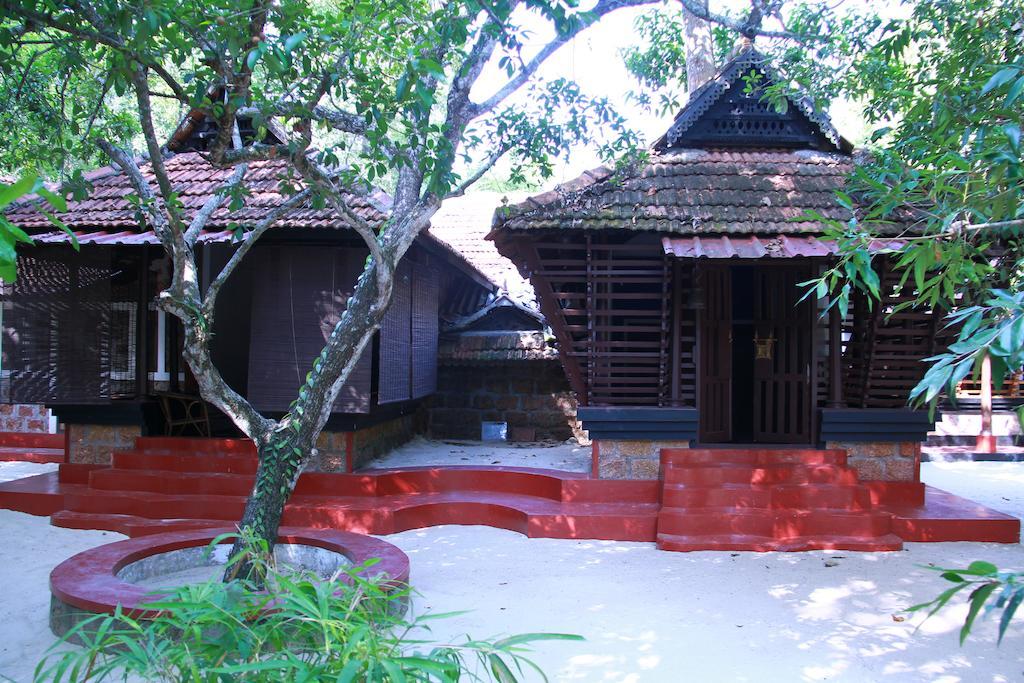 Arakkal Heritage Mararikulam Esterno foto