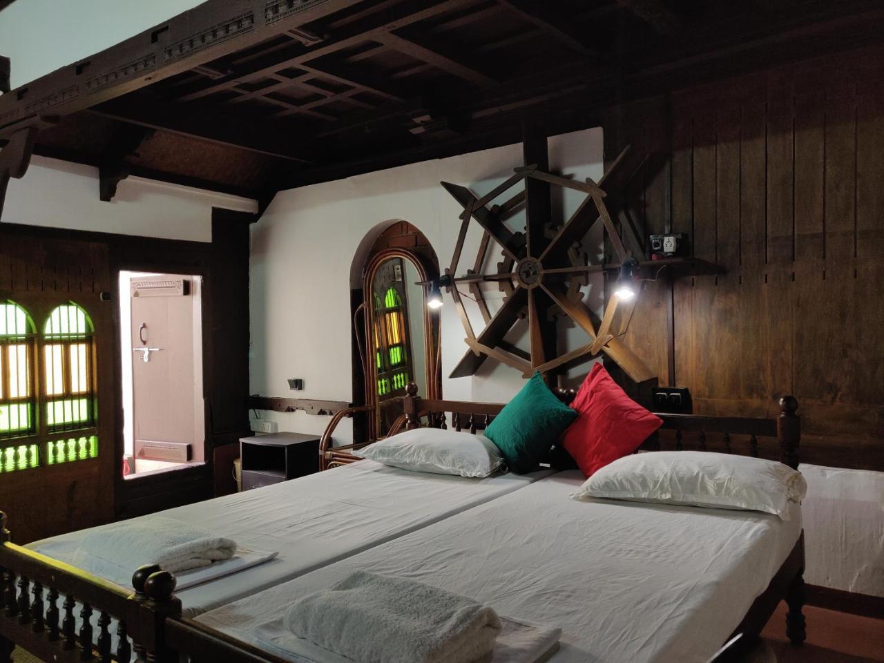 Arakkal Heritage Mararikulam Esterno foto